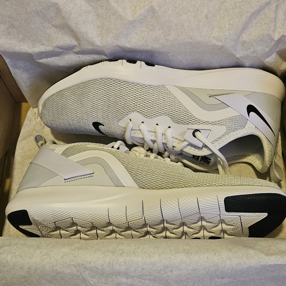 Nike White and Gray Sneakers